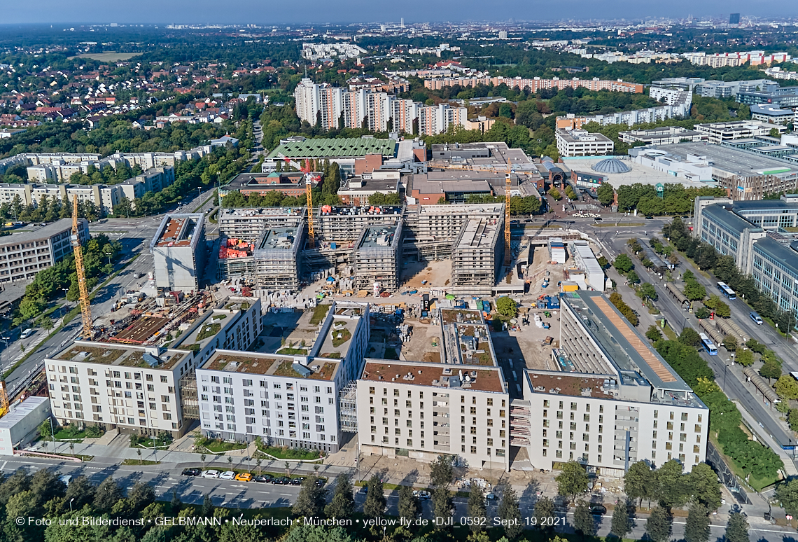19.09.2021 - Perlach Plaza und Umgebung in Neuperlach 